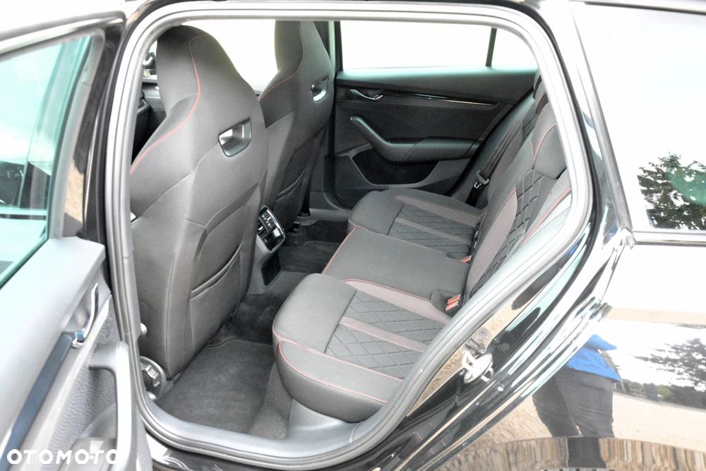 Skoda Octavia 2.0 TSI GPF RS 245 DSG - 36