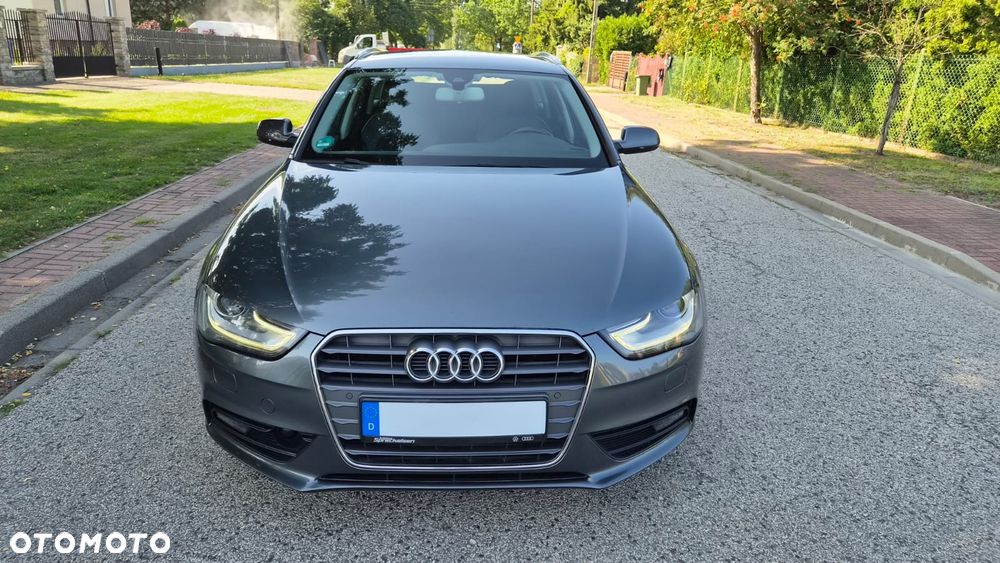 Audi A4 Avant 2.0 TDI DPF clean diesel Attraction - 9