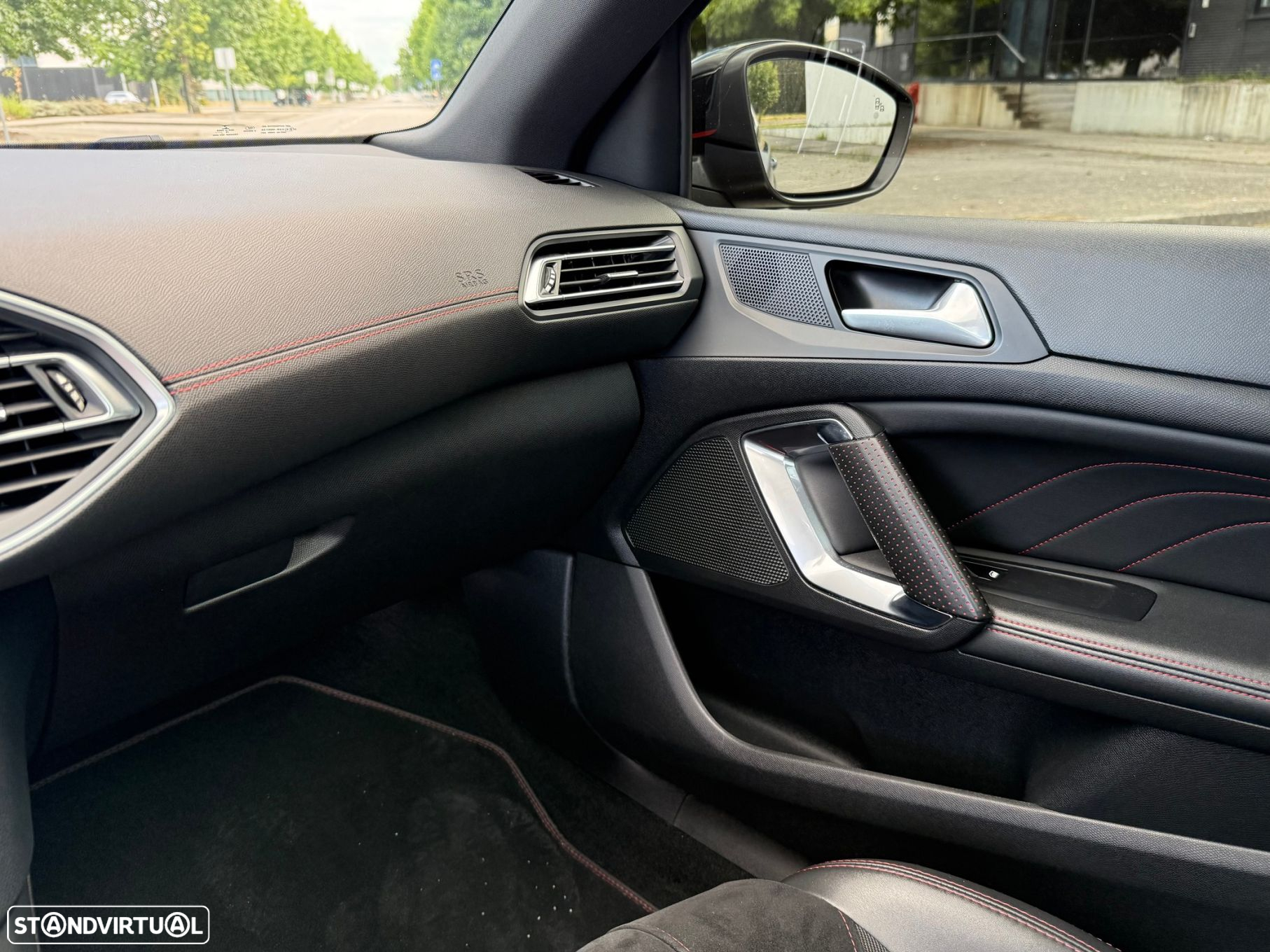 Peugeot 308 1.6 e-THP GTi - 23