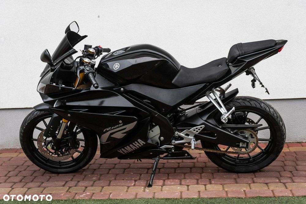 Yamaha YZF - 6