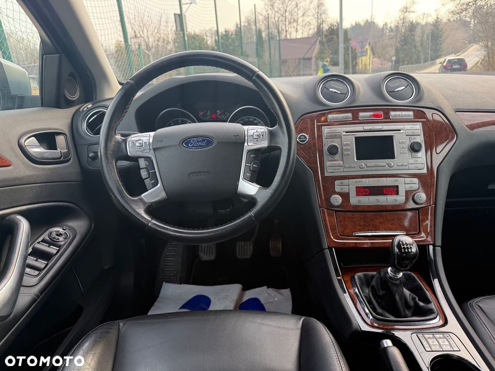 Ford Mondeo 2.5 Ghia X - 18