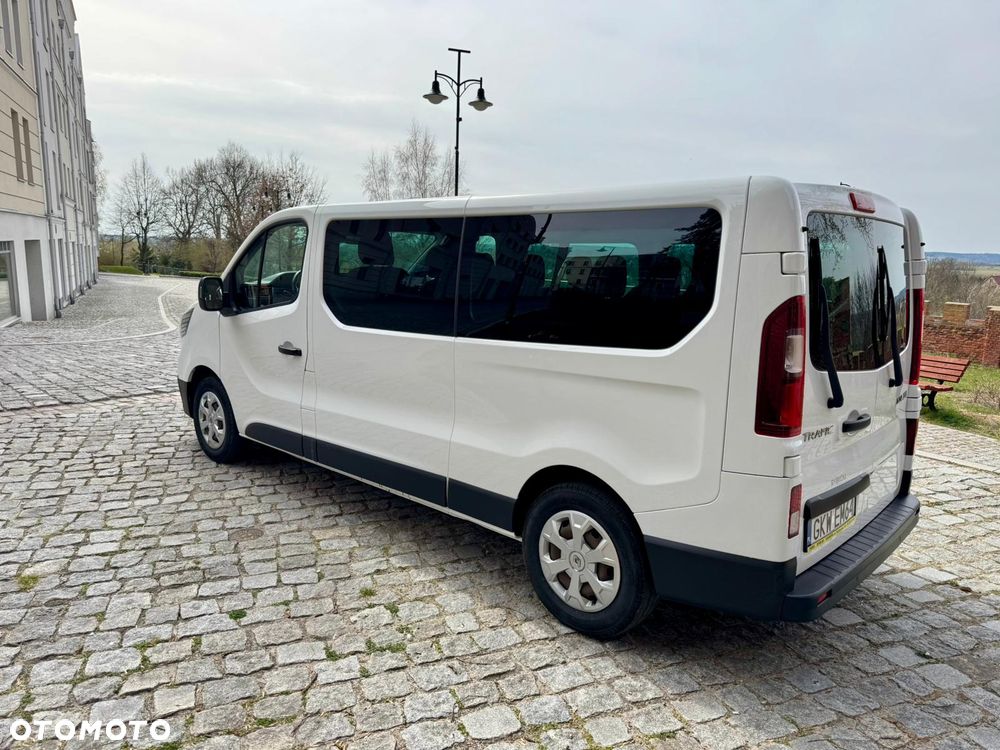 Renault Trafic - 2
