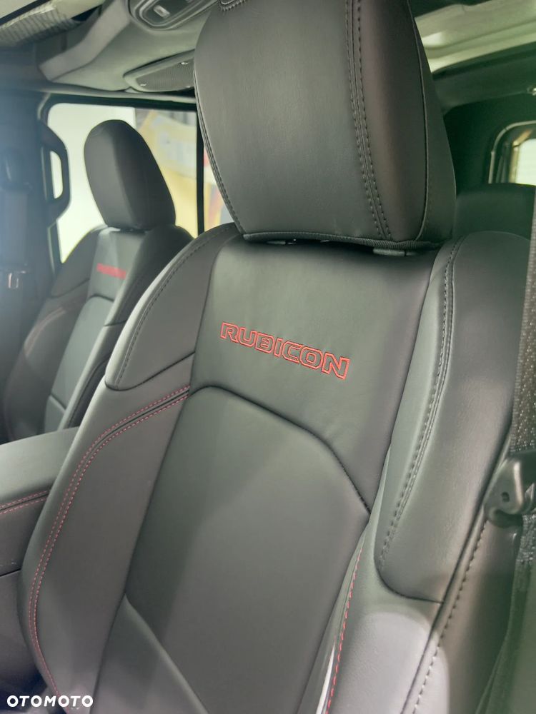 Jeep Wrangler Unlimited GME 2.0 Turbo Rubicon - 25