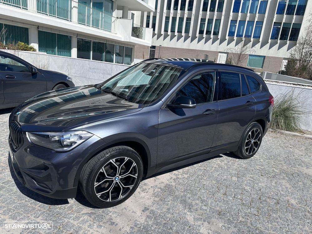 BMW X1 16 d sDrive Auto Line Sport - 3