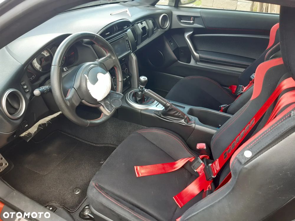 Toyota GT86 2.0 Prestige - 13