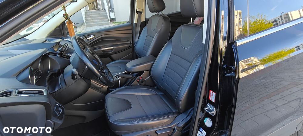 Ford Kuga 2.0 TDCi 4x4 Titanium - 10