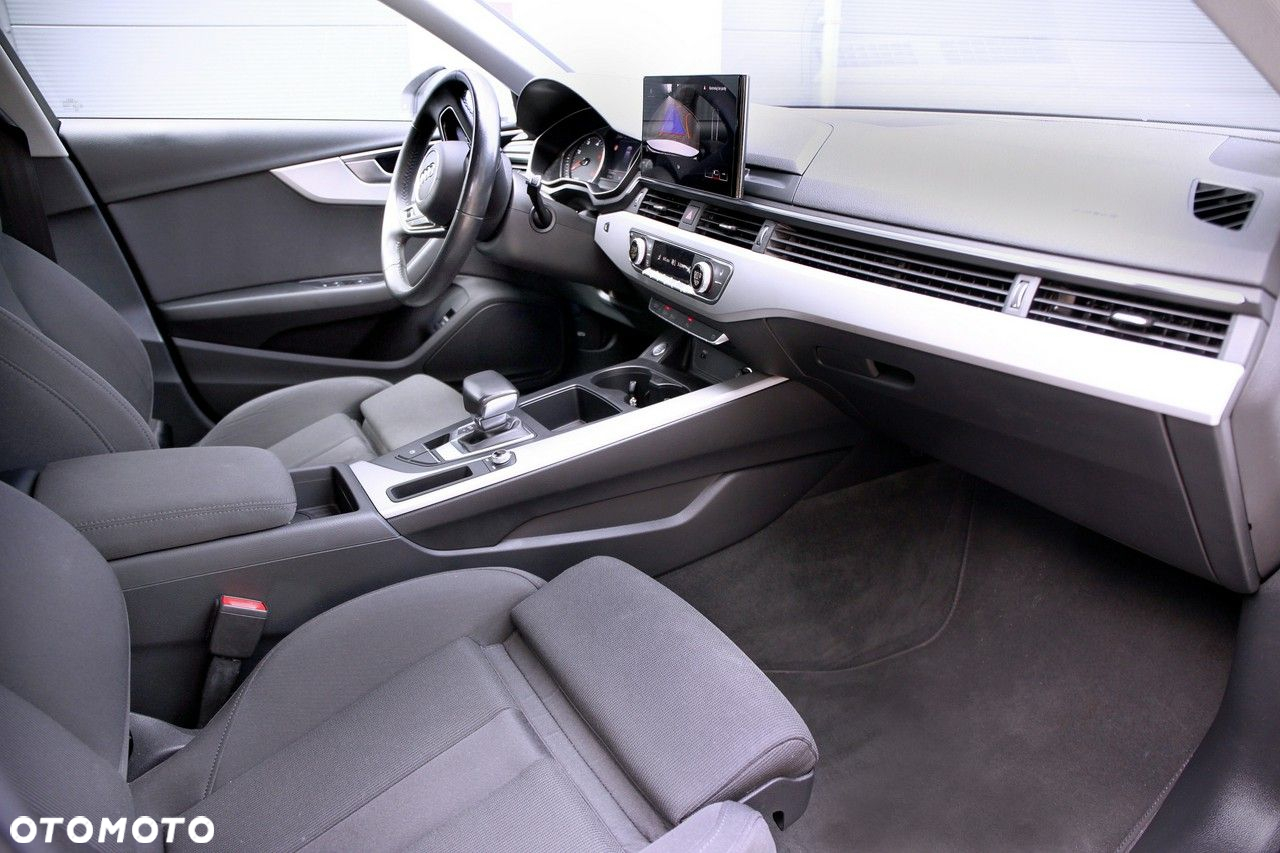 Audi A4 40 TDI S tronic - 11
