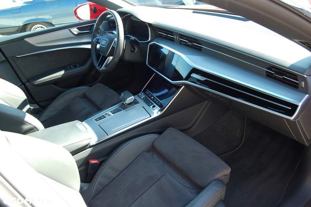 Audi SQ8 - 9