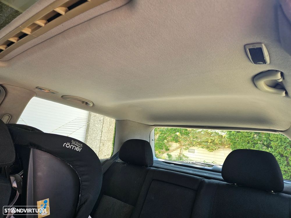 VW Golf 1.9 TDi Highline - 14