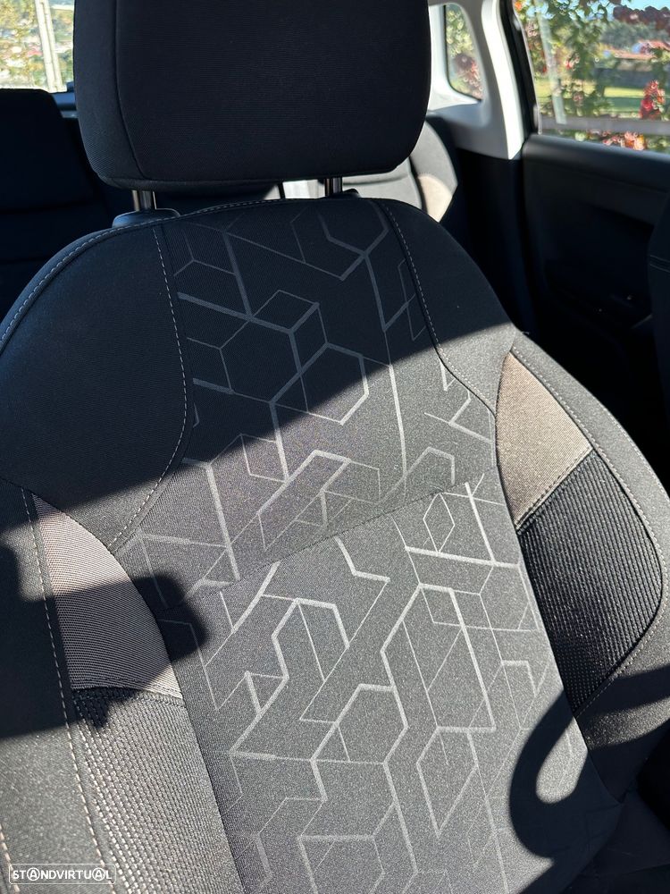 Peugeot 2008 82 VTI Acess - 11