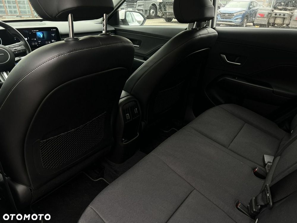 Hyundai Kona - 14