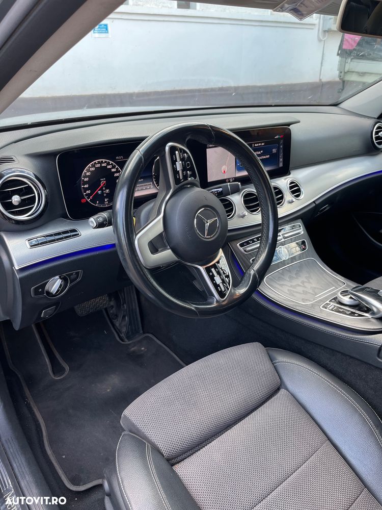Mercedes-Benz E 220 d 4MATIC Aut. - 8