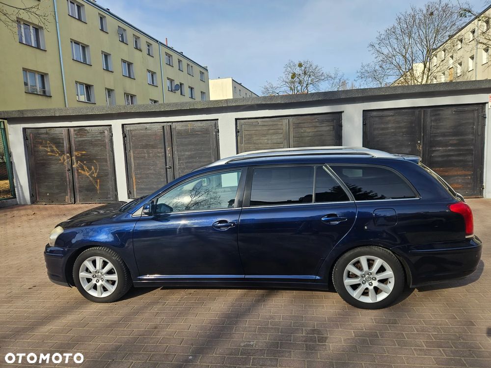 Toyota Avensis 1.8 VVT-i Combi - 4