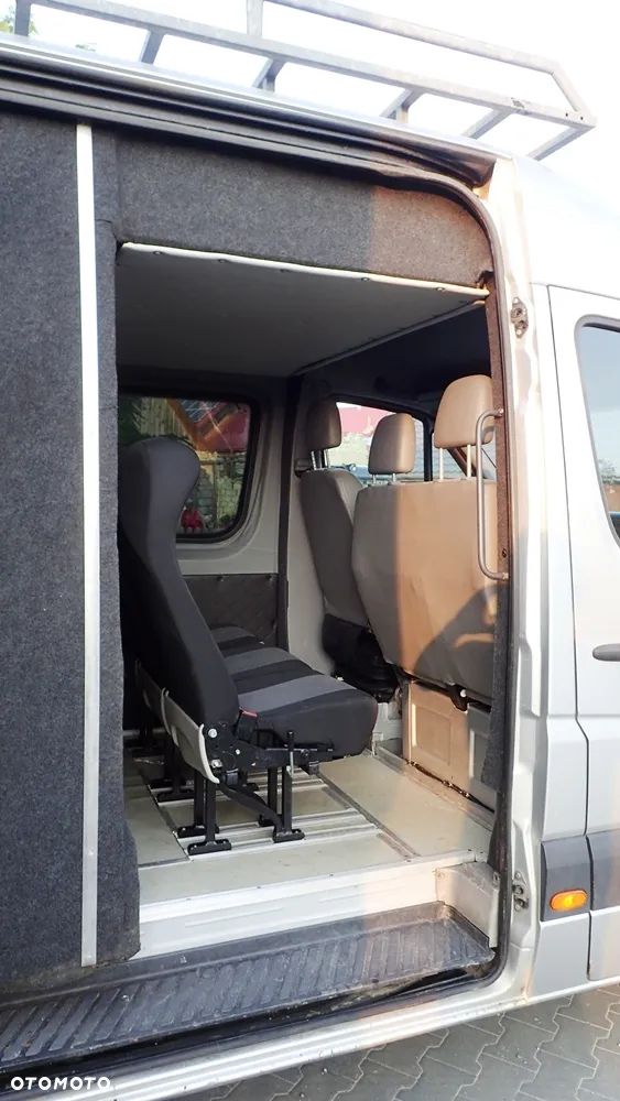 Volkswagen Crafter - 13