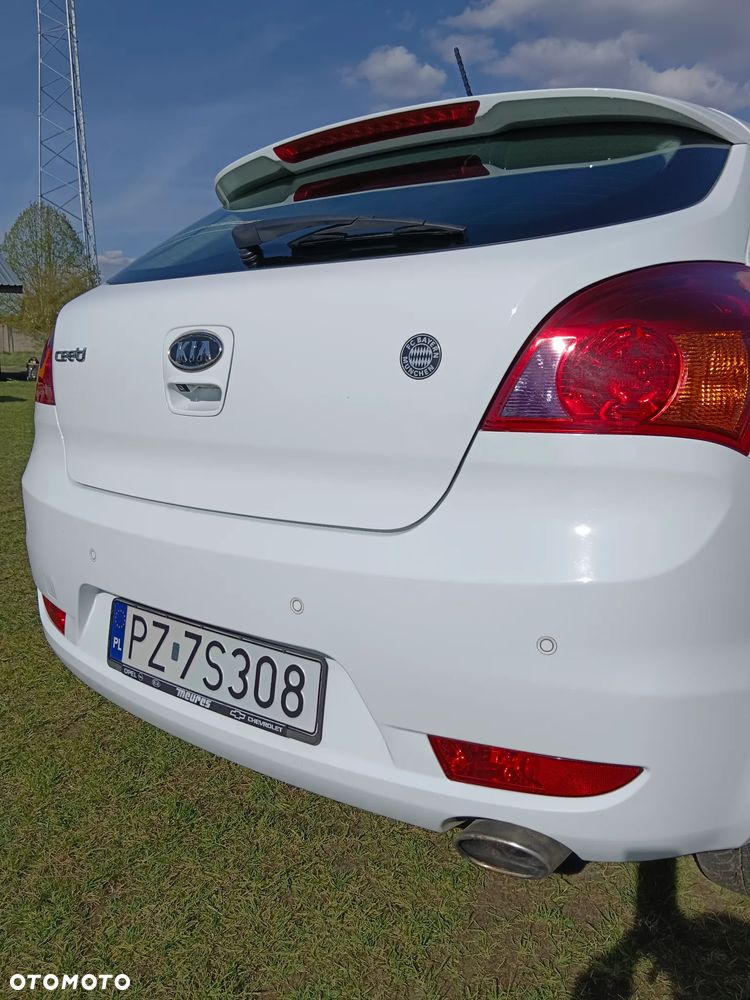 Kia Ceed 1.4 Comfort + - 24