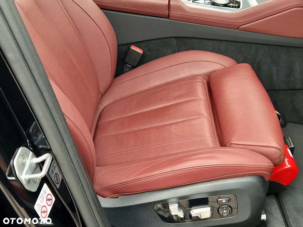 BMW X6 xDrive30d - 18
