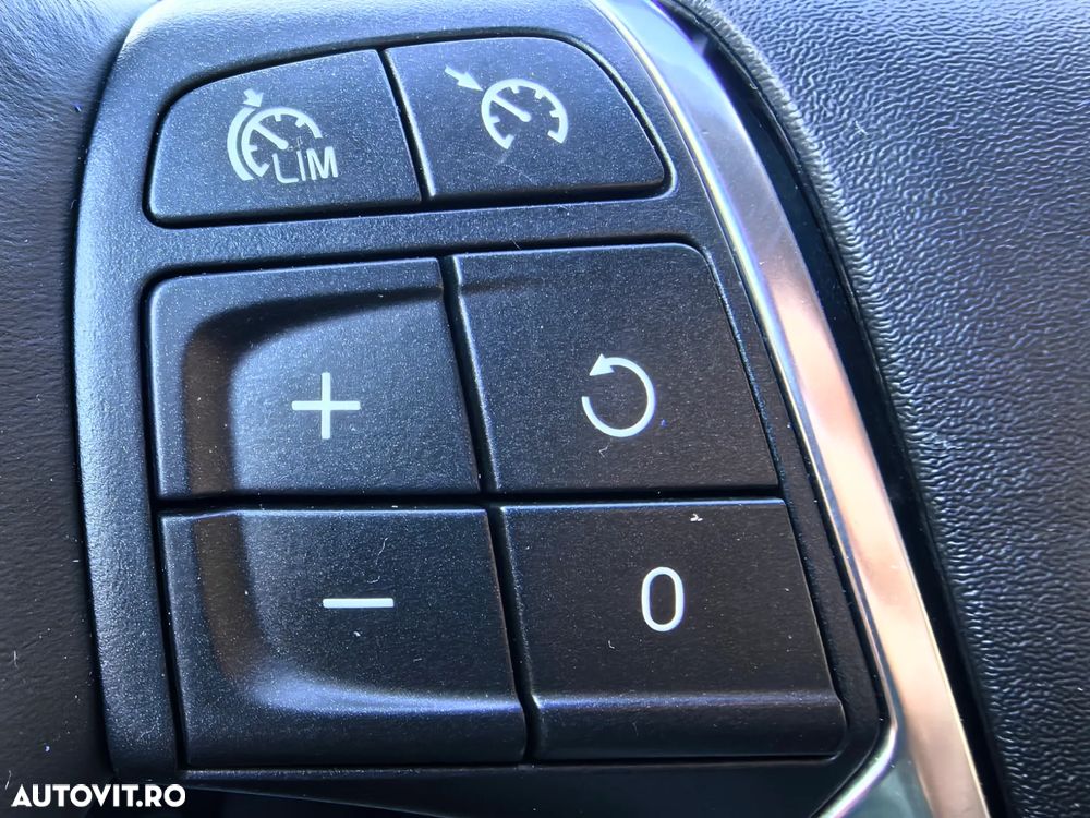 Volvo V60 D4 Geartronic Momentum - 18