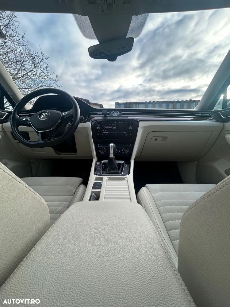 Volkswagen Passat 2.0 TDI DSG 4Motion Highline - 8