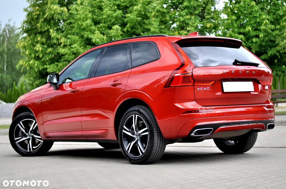 Volvo XC 60 T6 AWD Plug-In Hybrid R-Design - 12