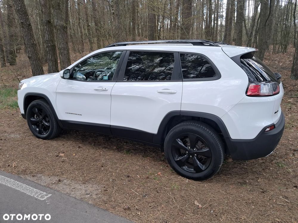 Jeep Cherokee - 5