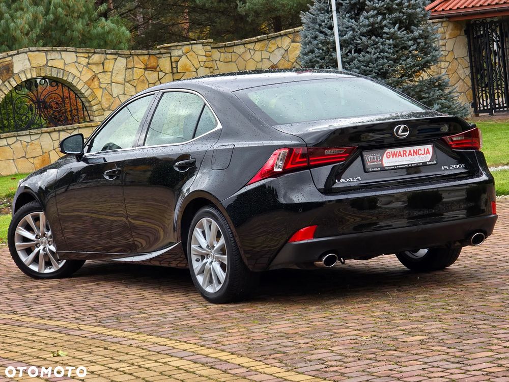 Lexus IS 200t / 300 Prestige - 2