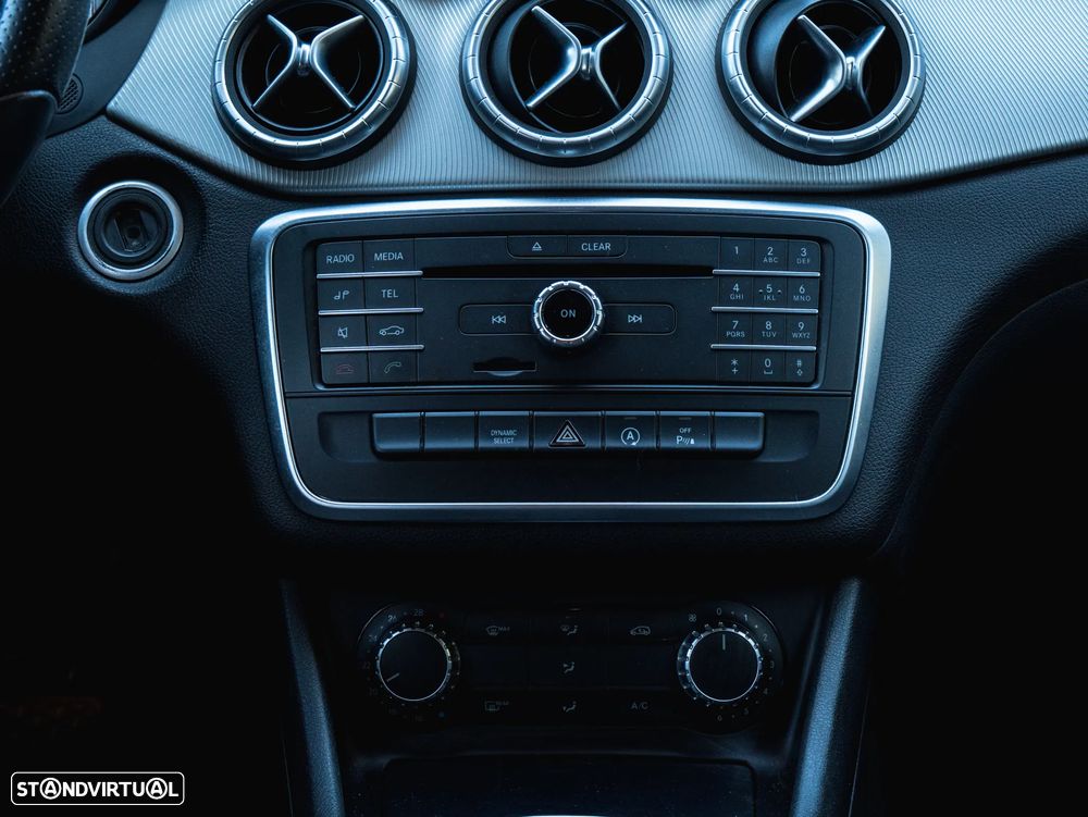 Mercedes-Benz CLA 200 - 23