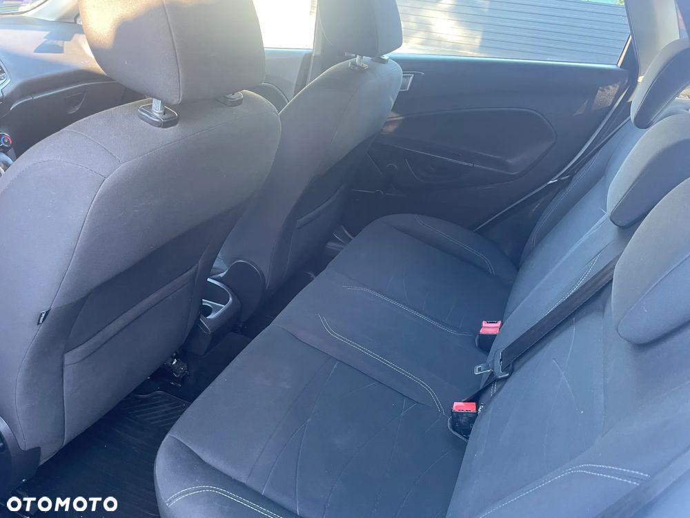 Ford Fiesta - 7