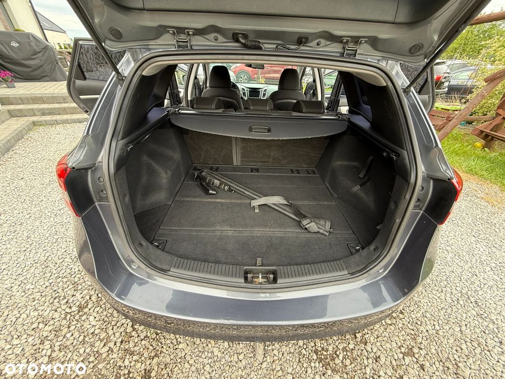 Hyundai i30 1.6 CRDi Premium - 37