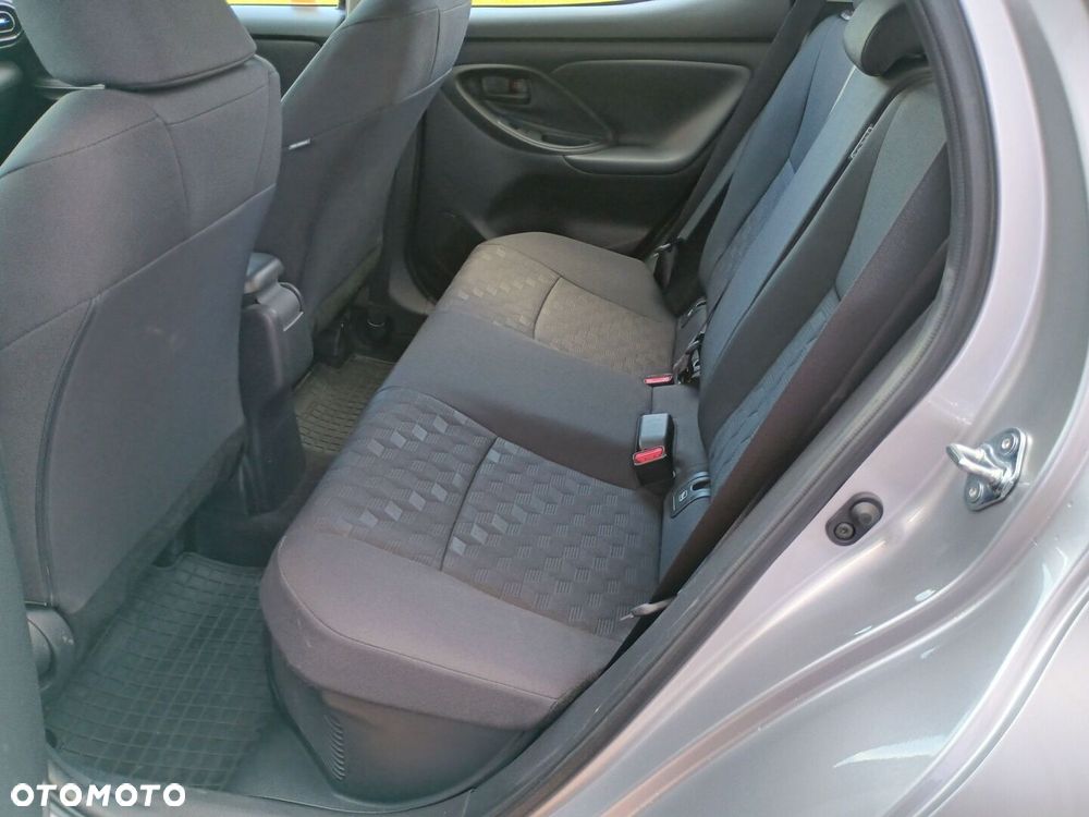 Toyota Yaris - 8