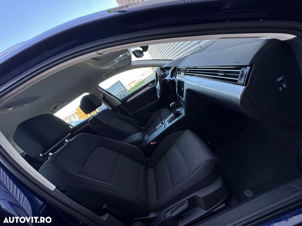 Volkswagen Passat - 9