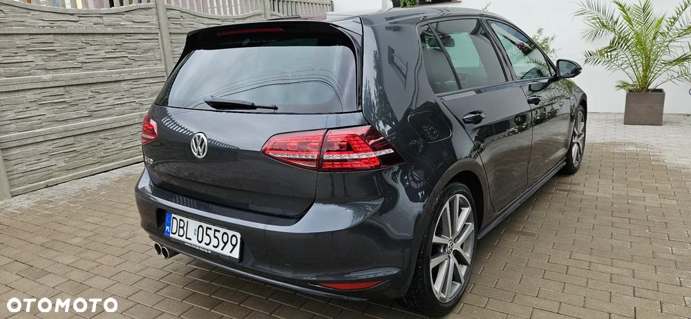 Volkswagen Golf - 4