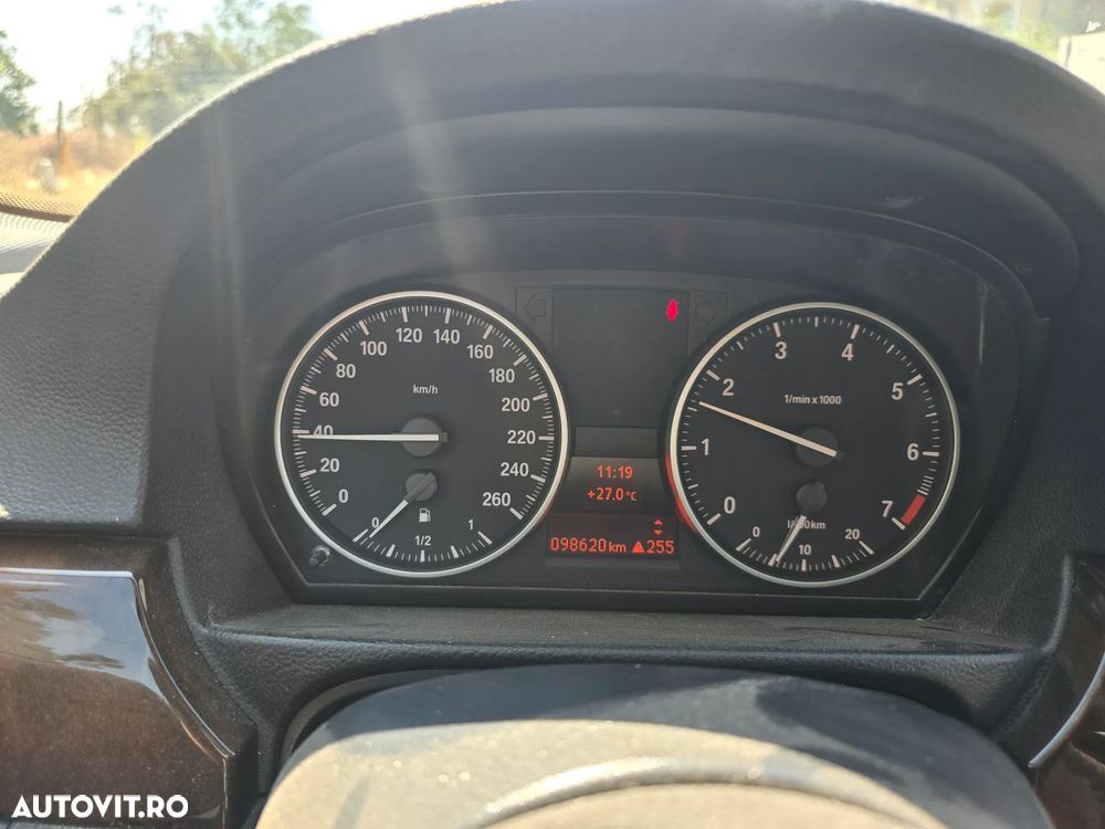 BMW Seria 3 318i - 2