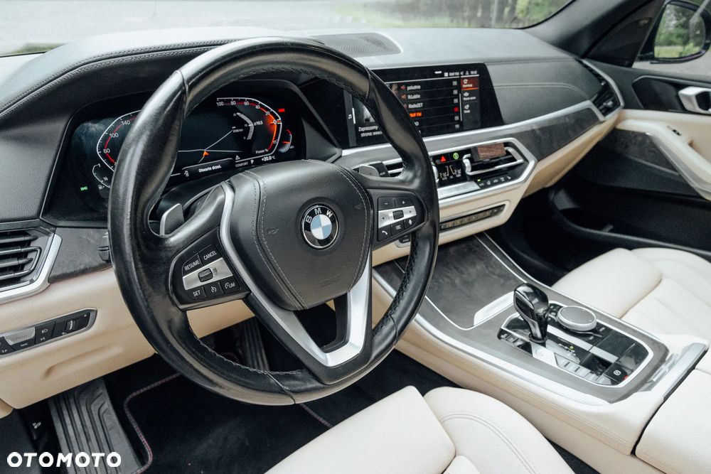 BMW X5 xDrive40i xLine - 24