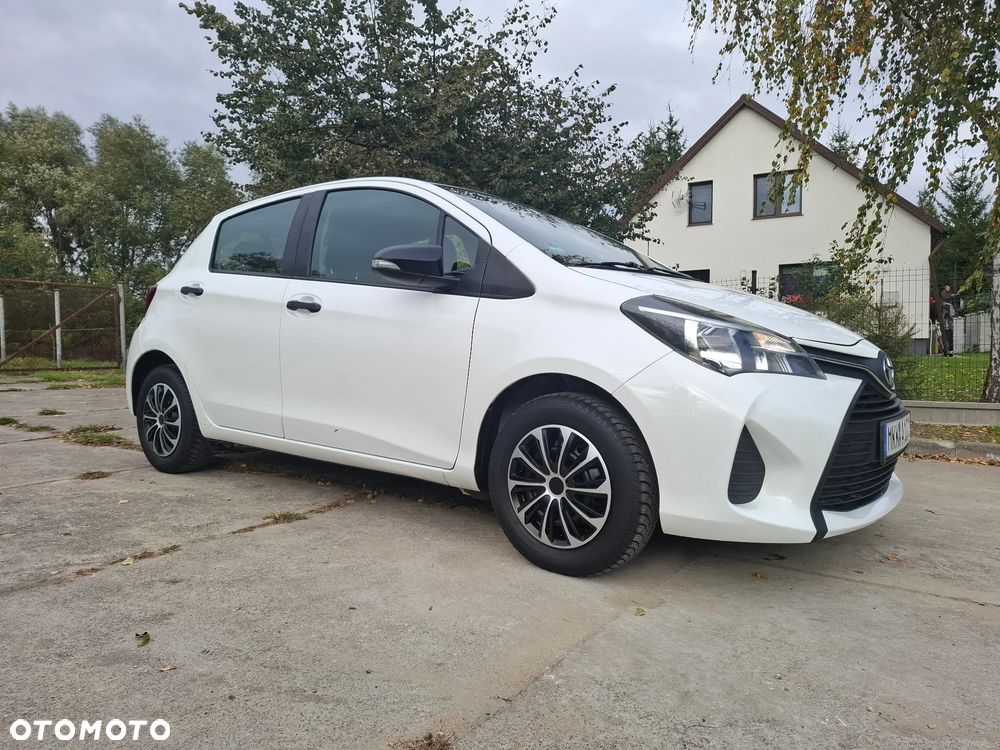 Toyota Yaris - 1