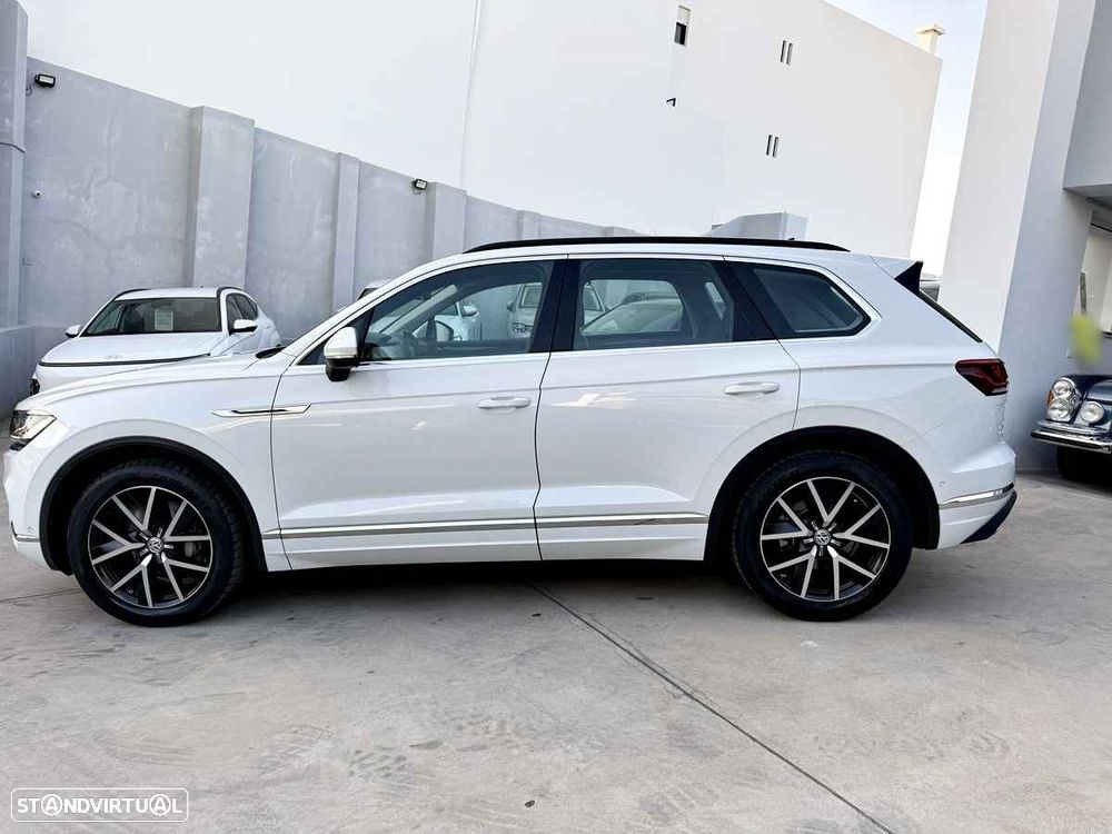 VW Touareg 3.0 TDI V6 Elegance Plus - 6