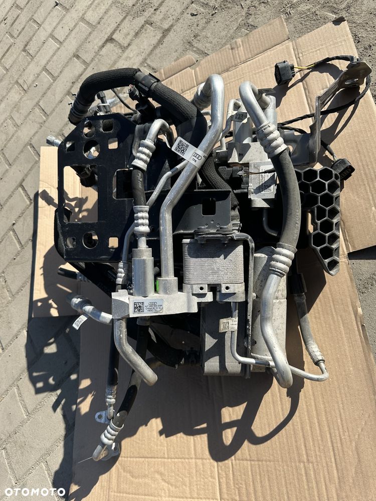 CHŁODNICA PRZEWODY KLIMATYZACJI AUDI E-TRON 4MO 816 413 A - 2