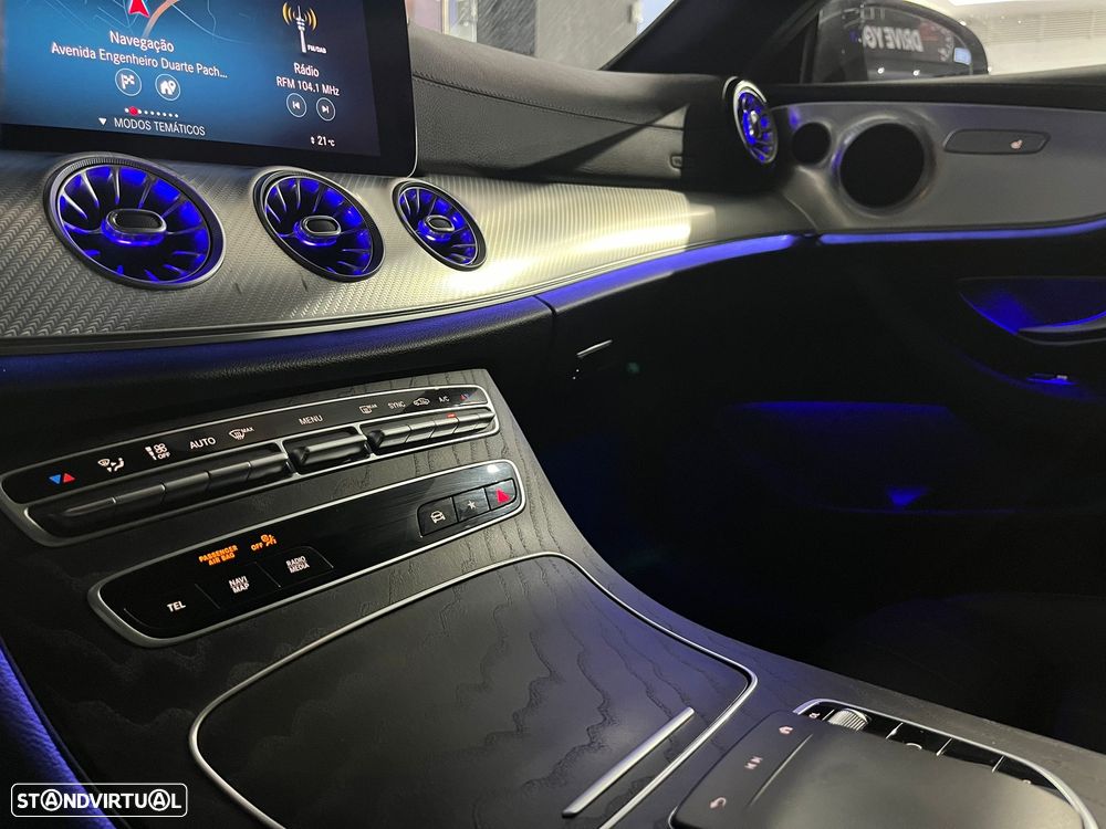 Mercedes-Benz E 220 d Aut. - 32