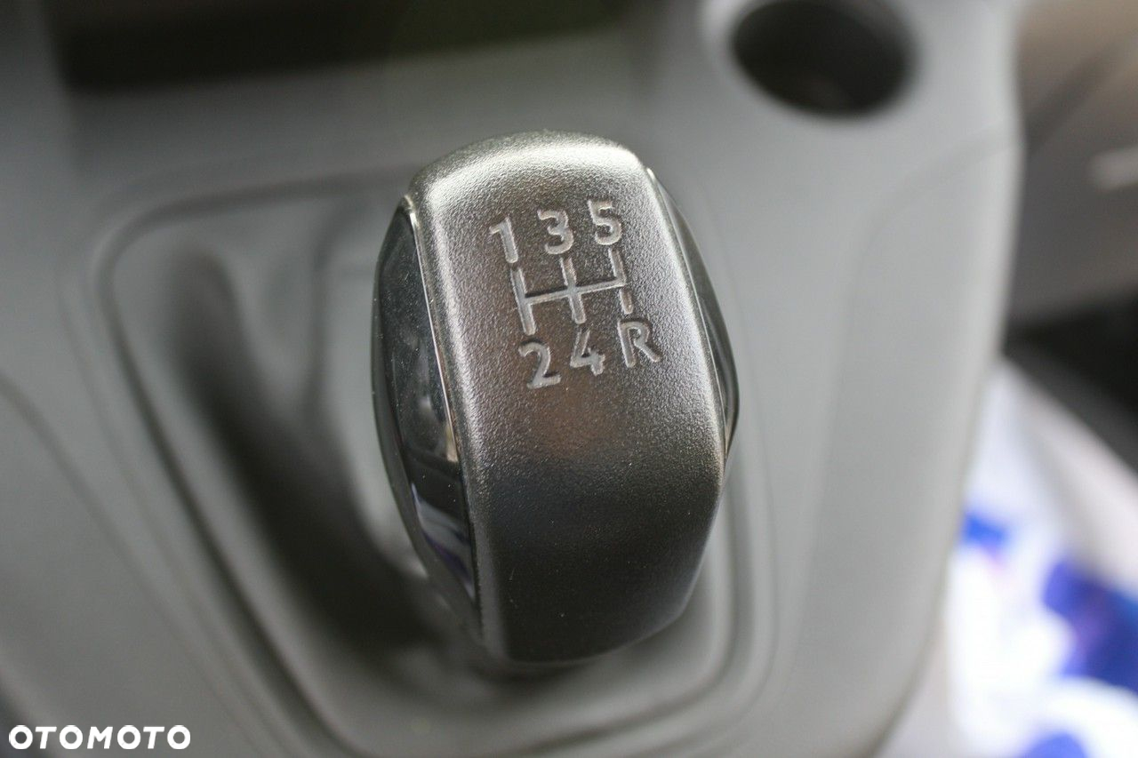 Peugeot Rifter - 23