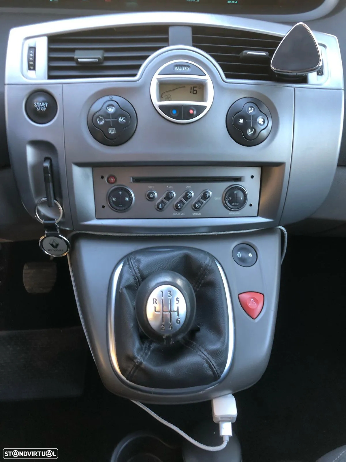 Renault Mégane Scénic - 11