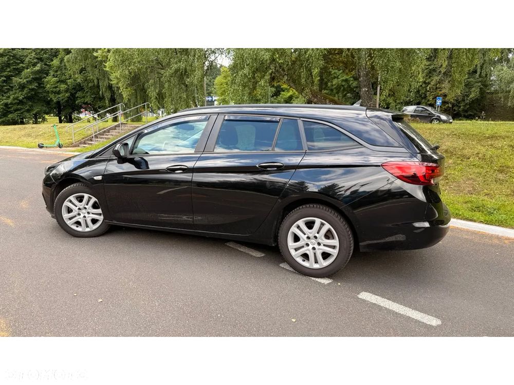 Opel Astra - 2