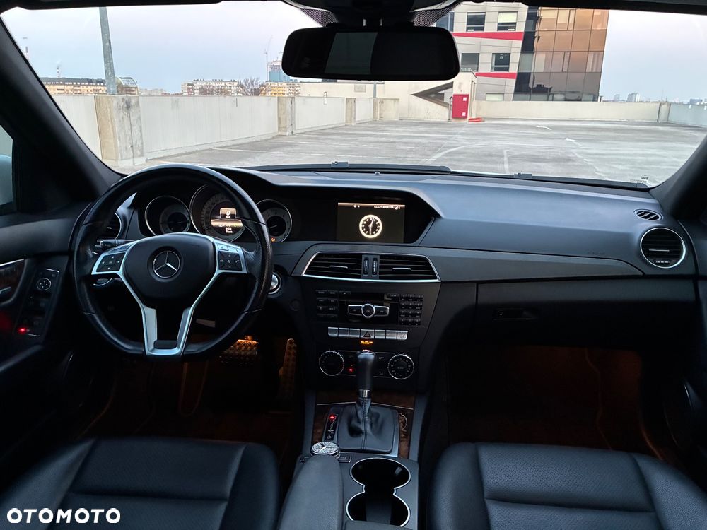 Mercedes-Benz Klasa C 250 7G-TRONIC Avantgarde Edition - 8