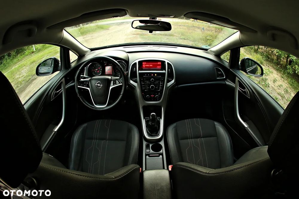 Opel Astra 1.4 Turbo - 10