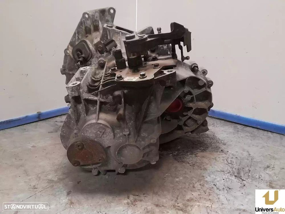 CAIXA VELOCIDADES FORD MONDEO III SEDAN 2001 -1S7R7002FE - 2