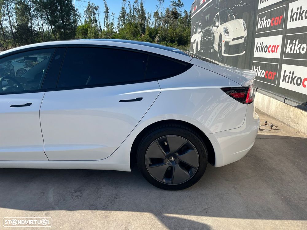 Tesla Model 3 Standard Range Plus RWD - 11