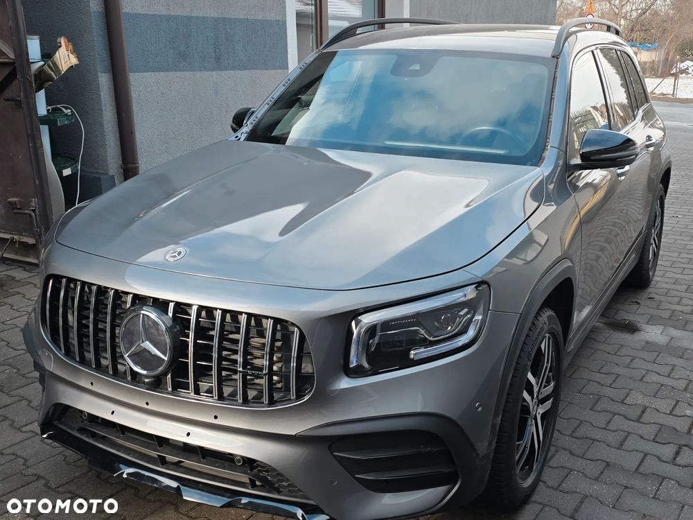 Mercedes-Benz GLB 250 8G-DCT AMG Line - 37