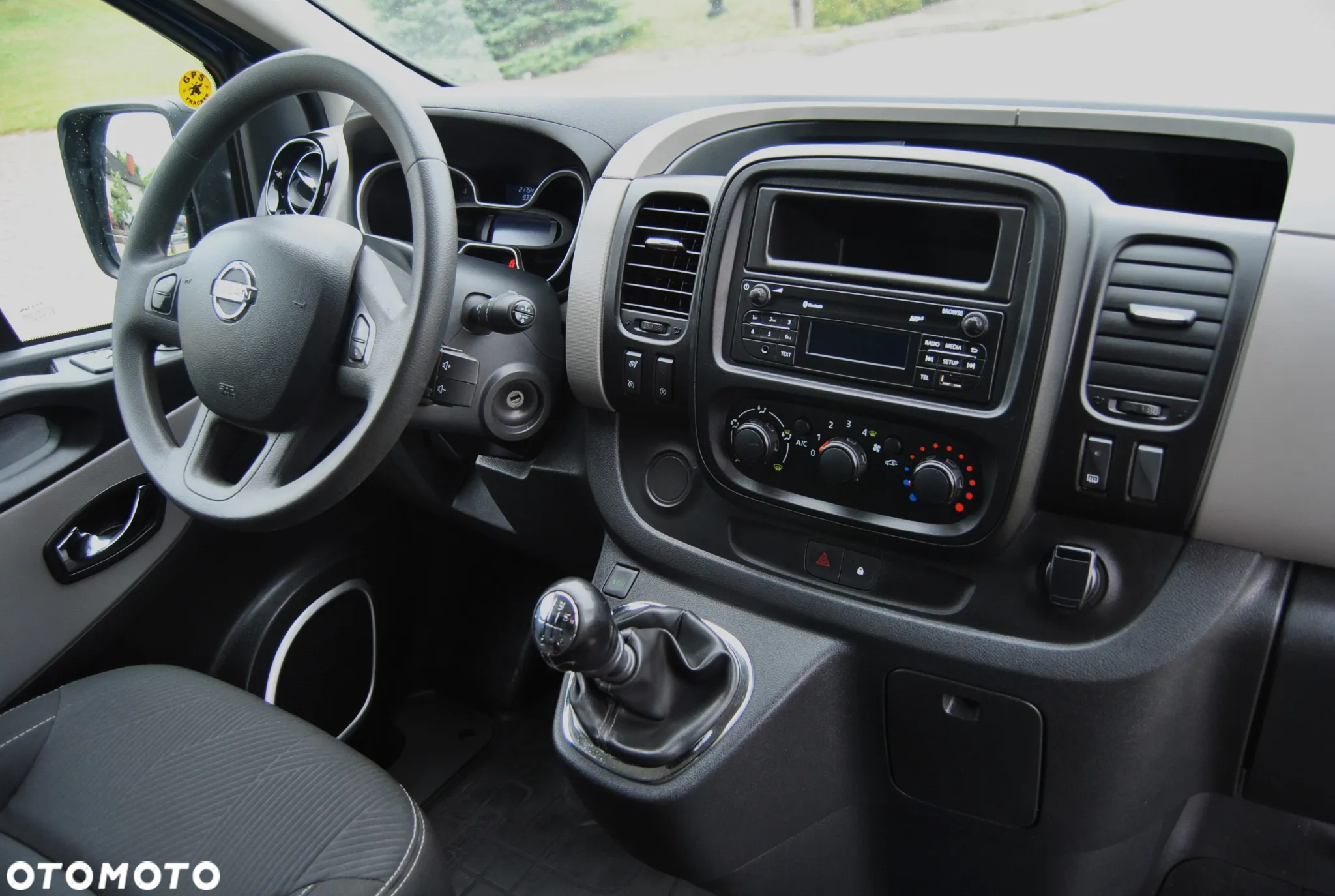 Nissan NV 300 - 7