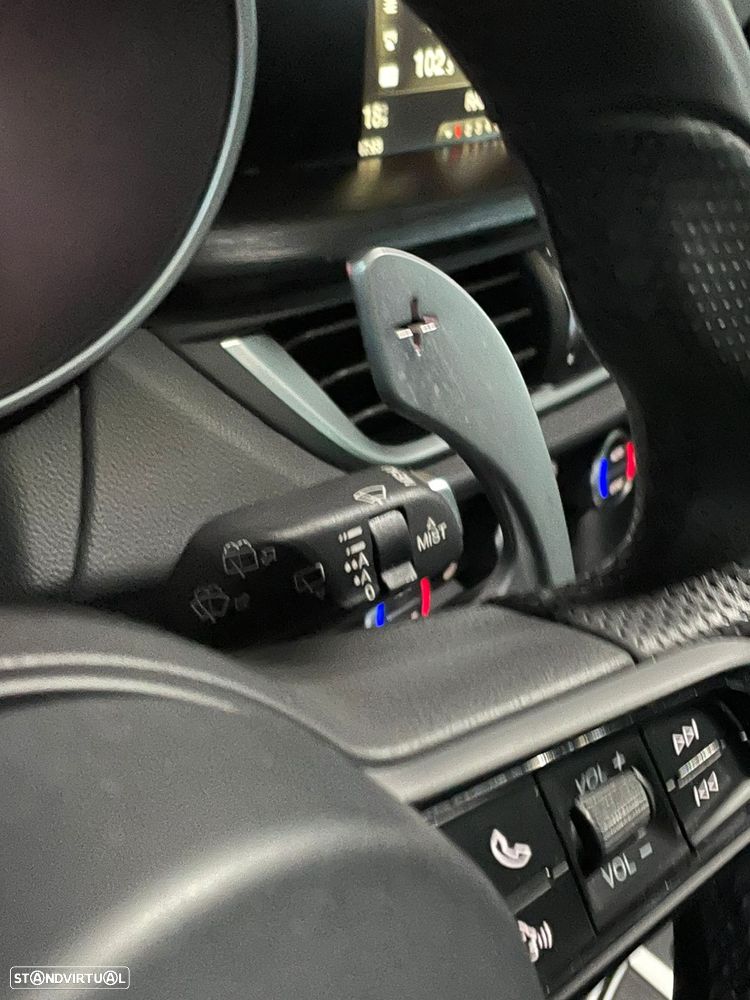 Alfa Romeo Stelvio 2.2 D TI Q4 AT8 - 9