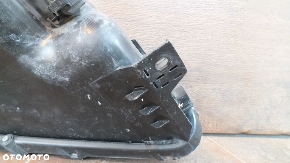 Lampa przednia lewa Toyota Rav IV III Lift - 6