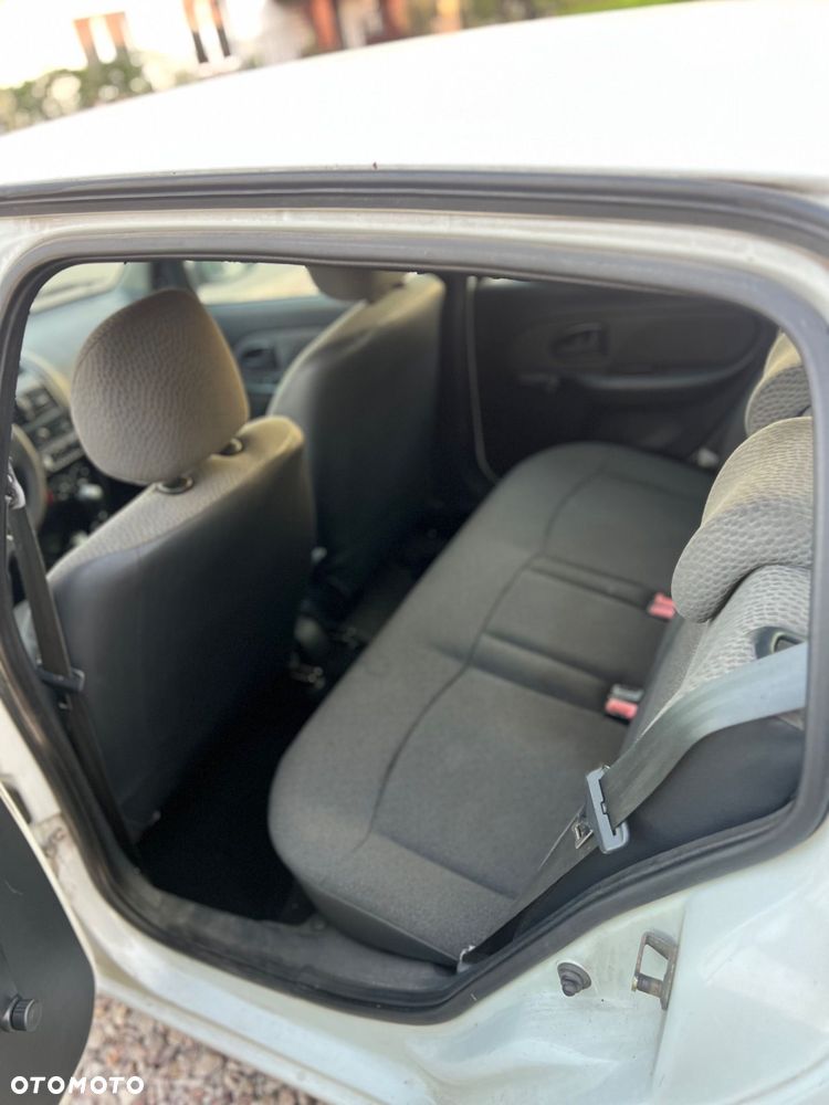 Renault Clio 1.5 dCi Authentique - 6