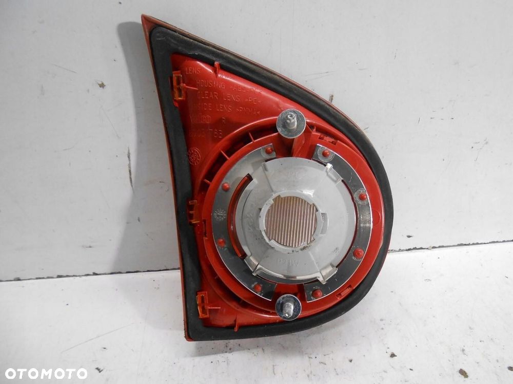 lampa prawa tylna tył klapy vw golf v 89031783 - 2